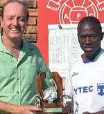 SAFPA President, Willem Gijzelaar, presents the trophy to Hytec’s team captain